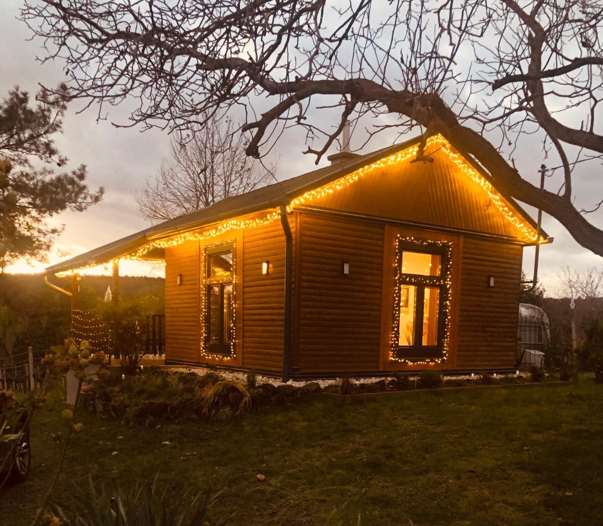 Chalet Fahaz A Kilatonal Woodhouse Lux Near Koszeg 6km Szombathely 10km Buek 20km Lukacshaza